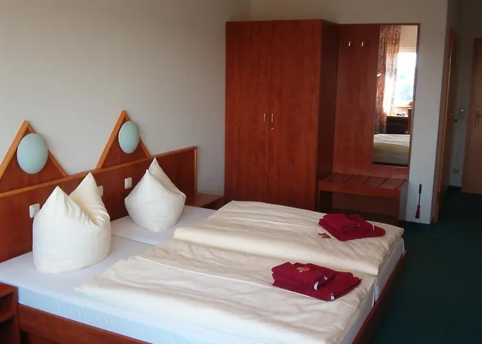 ゲストハウス Und Rammelburg-blick